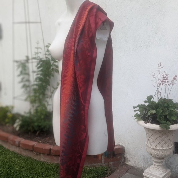 Scarf, Shawl or Pashmina - Picture 5 of 13